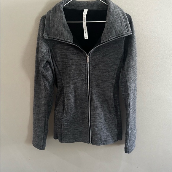 lululemon athletica radiant jacket - Picture 2 of 7